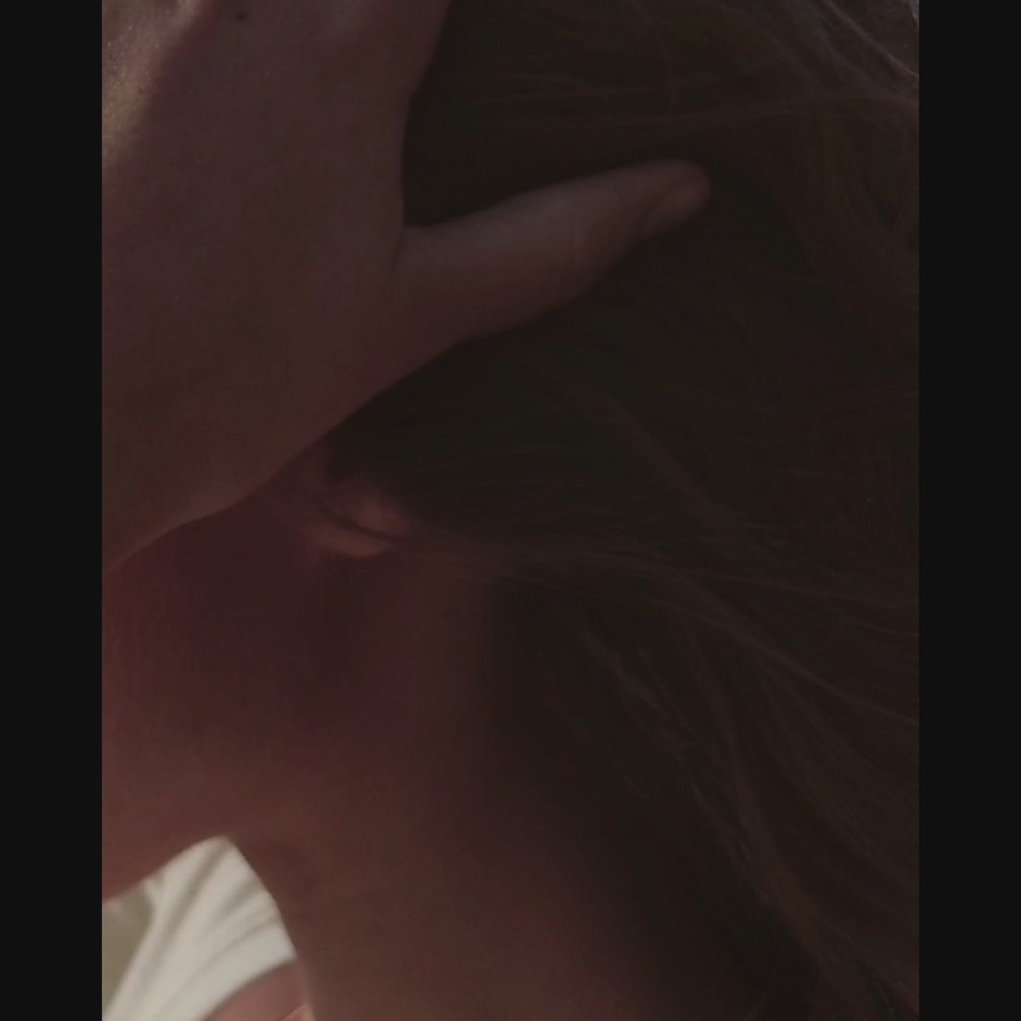 White Mother of Pearl Round Sliced Adjustable Bracelet