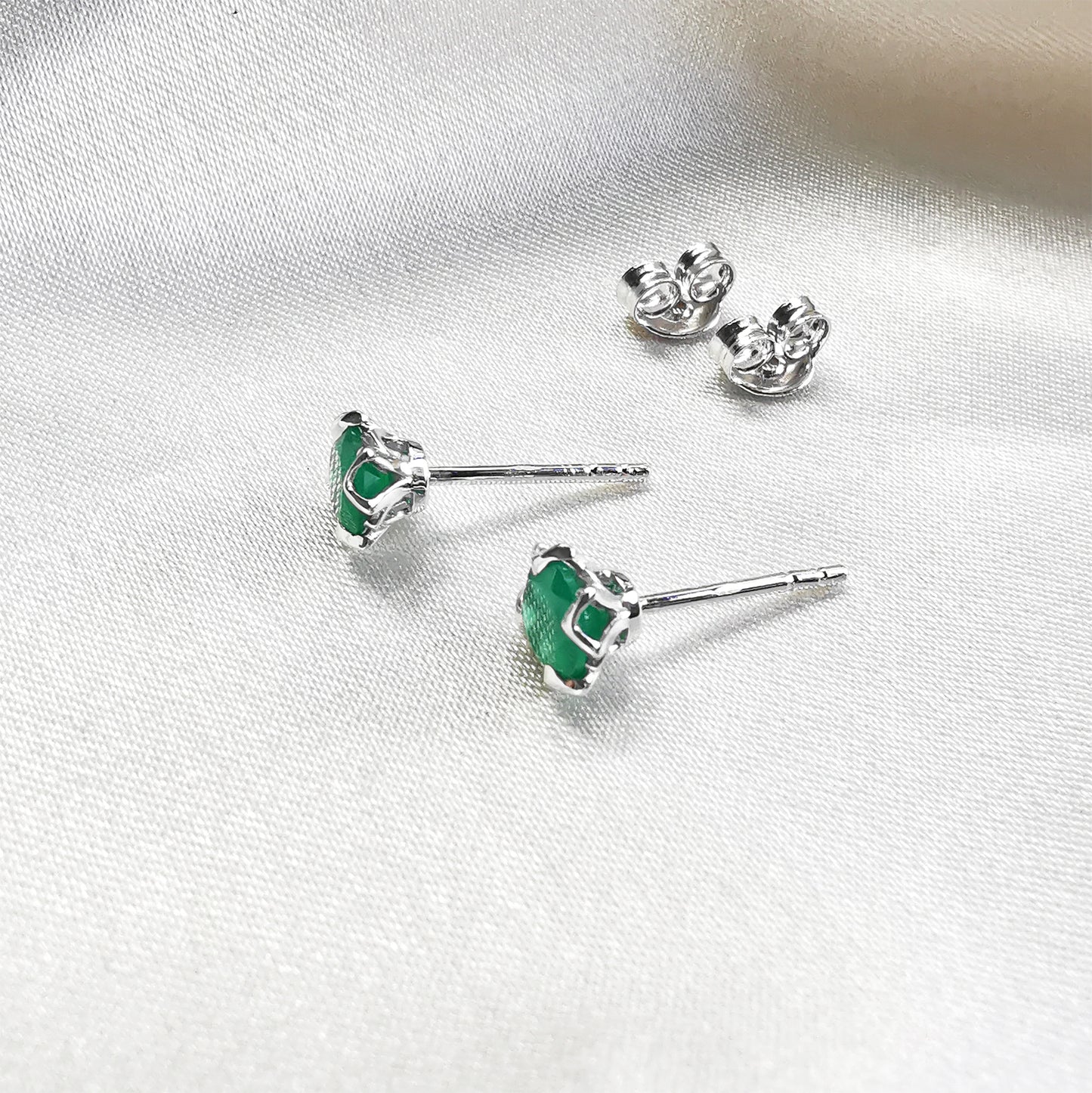 Rhodium plated Green Onyx Round Stud Earrings