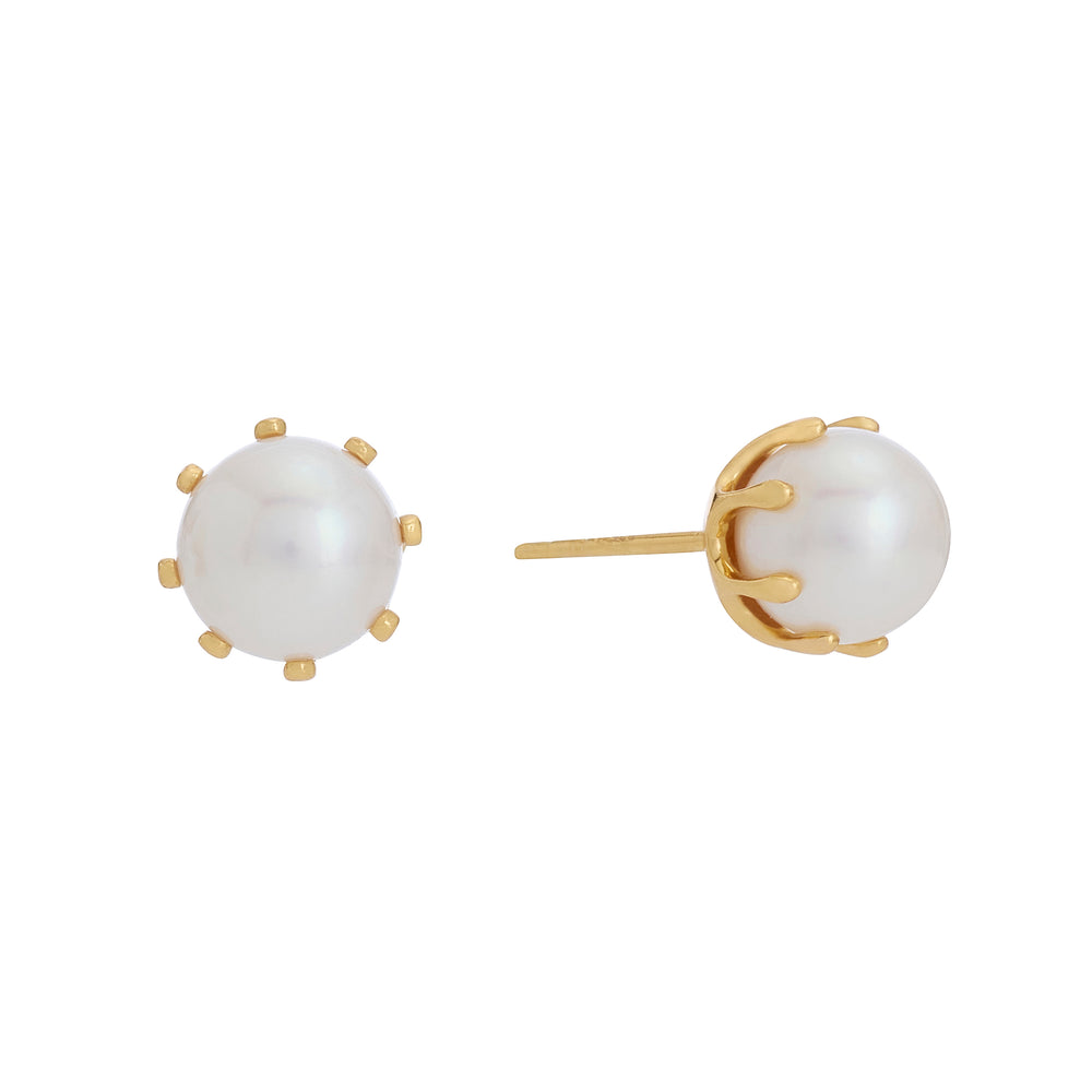 
                
                    Load image into Gallery viewer, Contemporary styled White fresh water pearl 18K gold vermeil stud earrings
                
            
