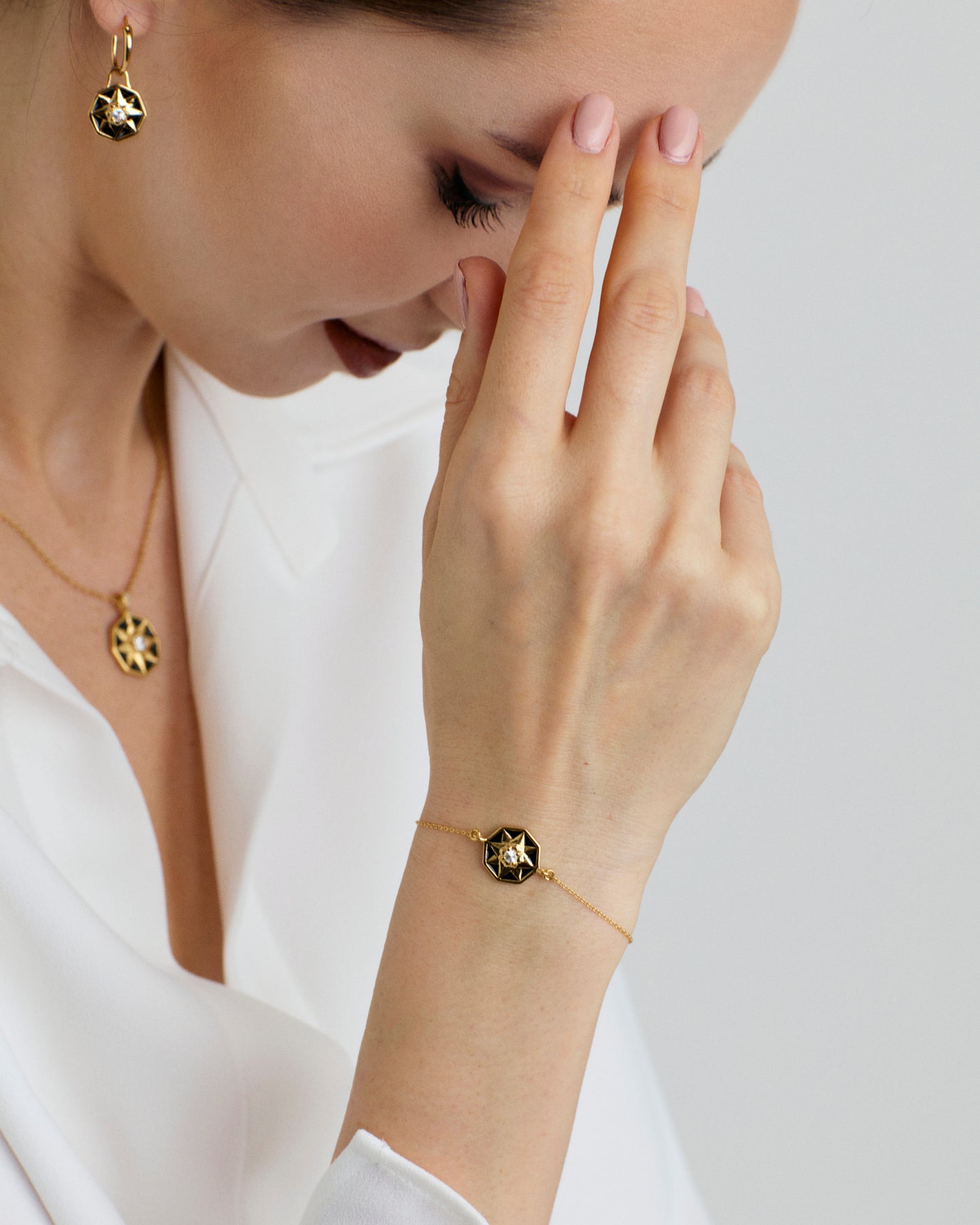 Hope White Zircon Star Bracelet Black Enamel 18k Gold Vermeil