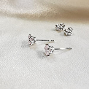
                
                    Load image into Gallery viewer, rhodium plated blush pink rose quartz round stud earrings
                
            